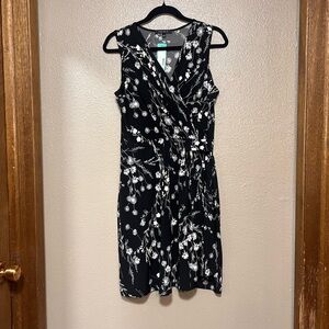 NWT Hailey 23 Floral Black and White Wrap Sleeveless Dress Flowy